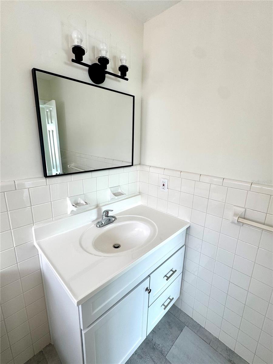 535 173RD AVE, NORTH REDINGTON BEACH, FL — photo 15