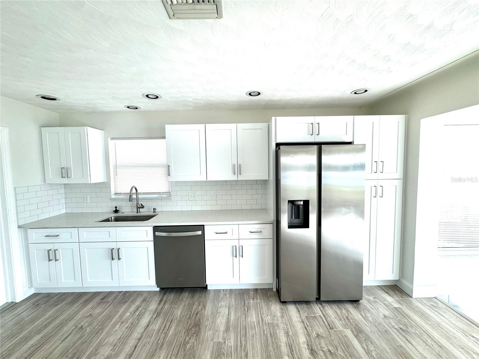 535 173RD AVE, NORTH REDINGTON BEACH, FL — photo 31