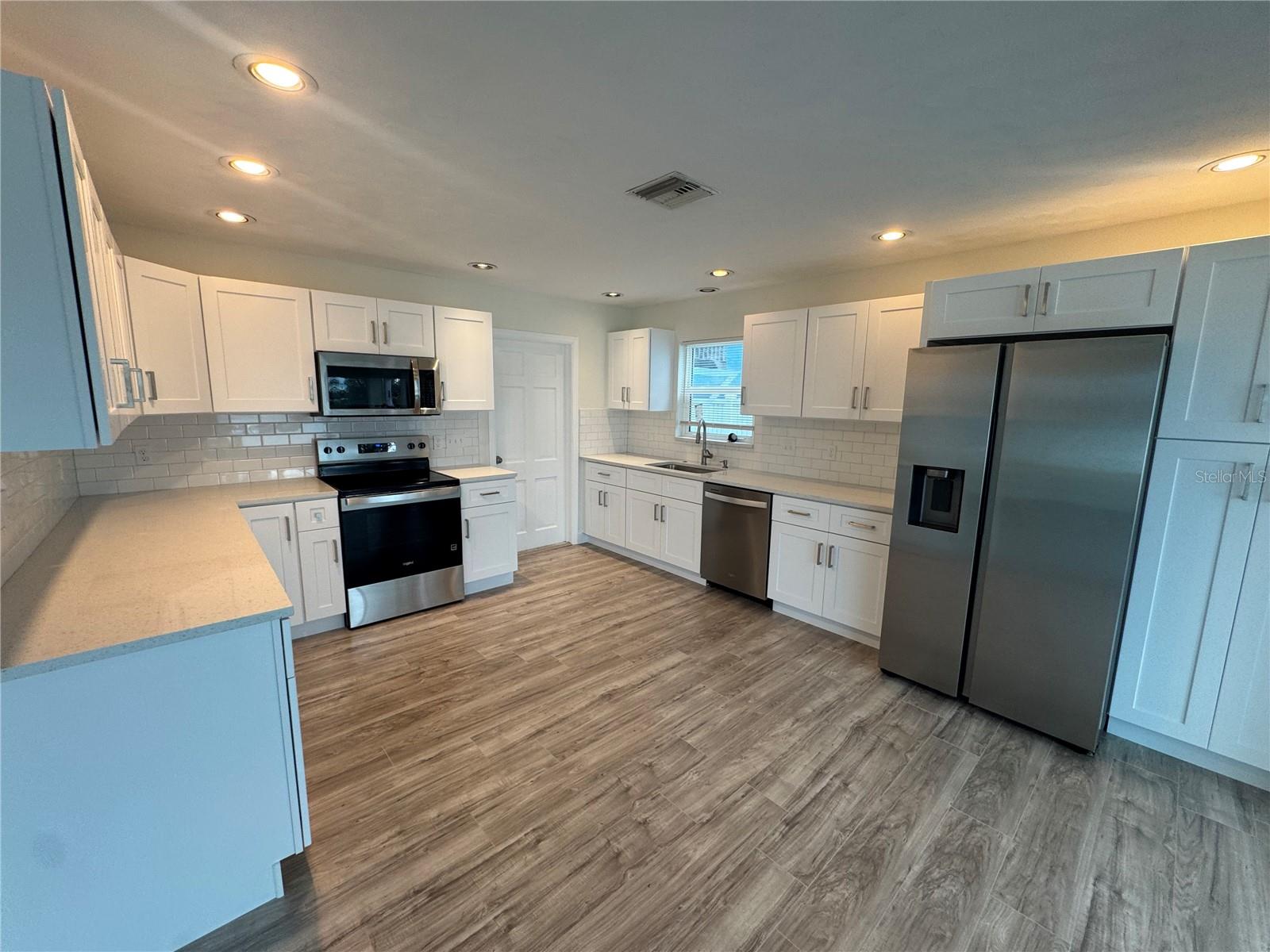 535 173RD AVE, NORTH REDINGTON BEACH, FL — photo 57