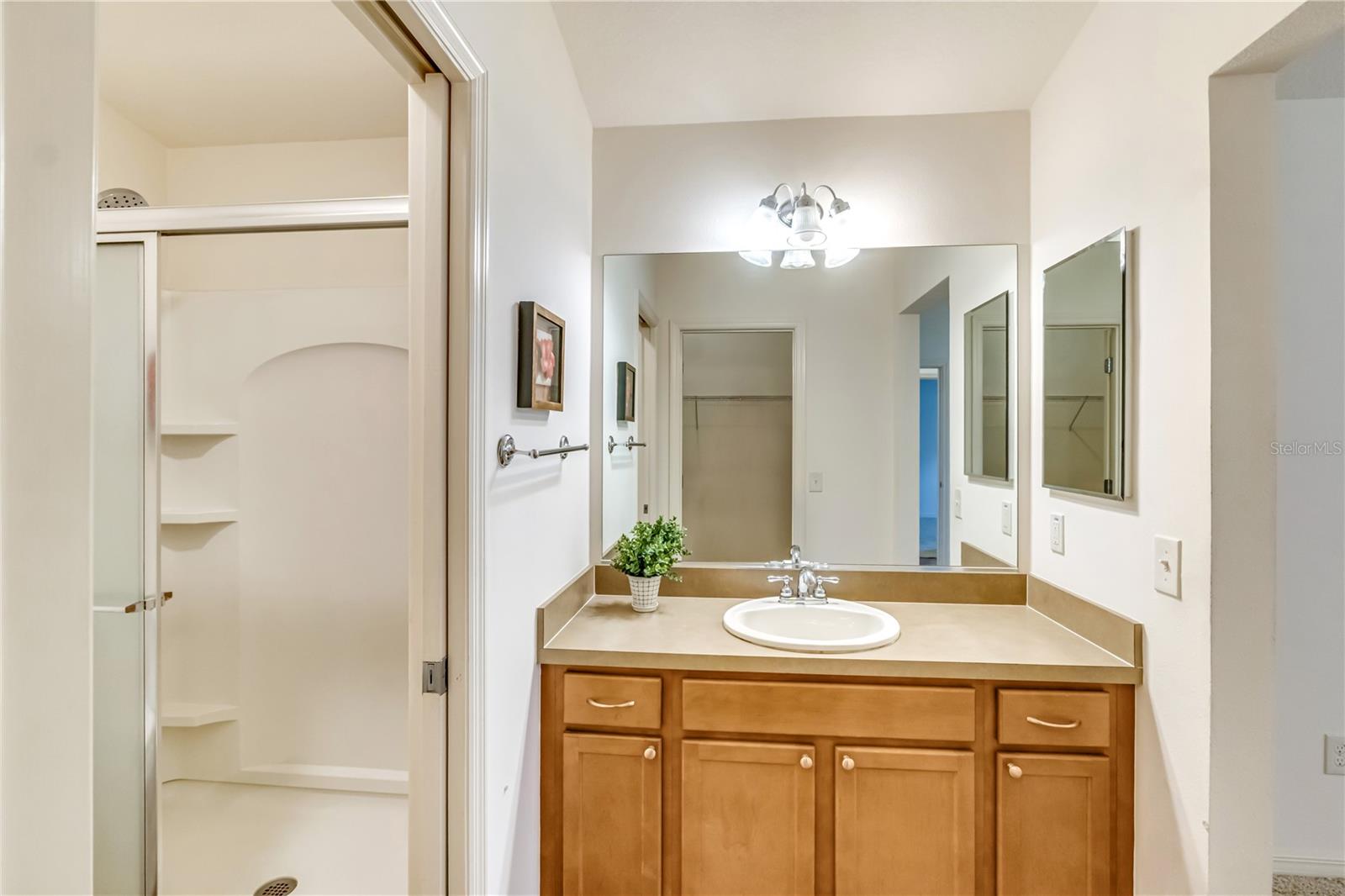 1806 QUEENSBURY TER, THE VILLAGES, FL — photo 23