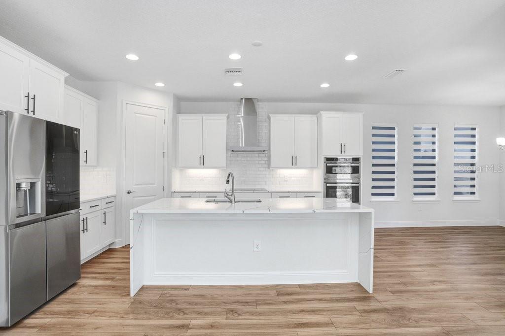 28793 SWEET PERSIMMON DR, WESLEY CHAPEL, FL — photo 3