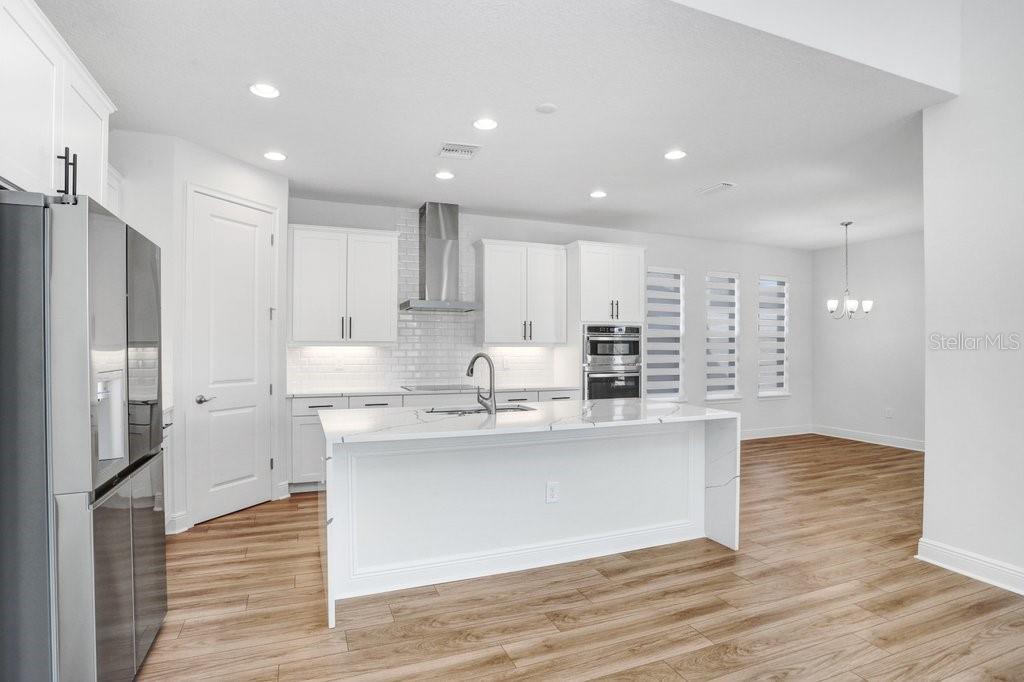 28793 SWEET PERSIMMON DR, WESLEY CHAPEL, FL — photo 4