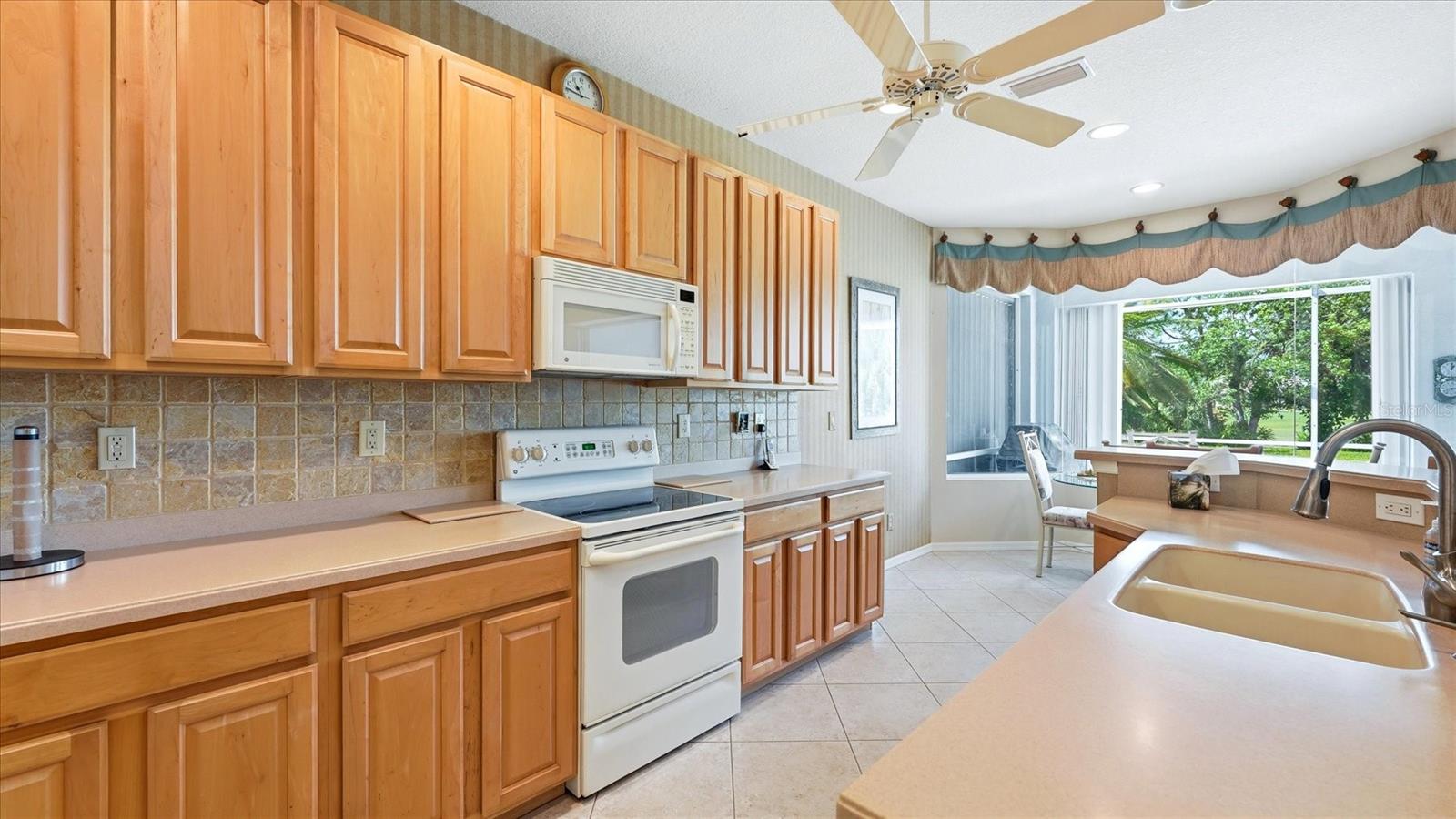 5704 WHITE JASMINE WAY, NORTH PORT, FL — photo 11