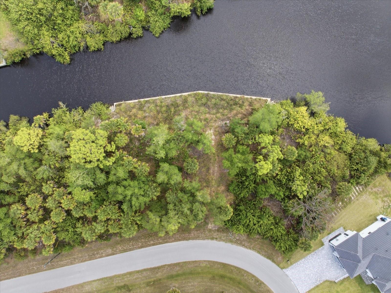 554 MCDILL DR, PORT CHARLOTTE, FL — photo 2