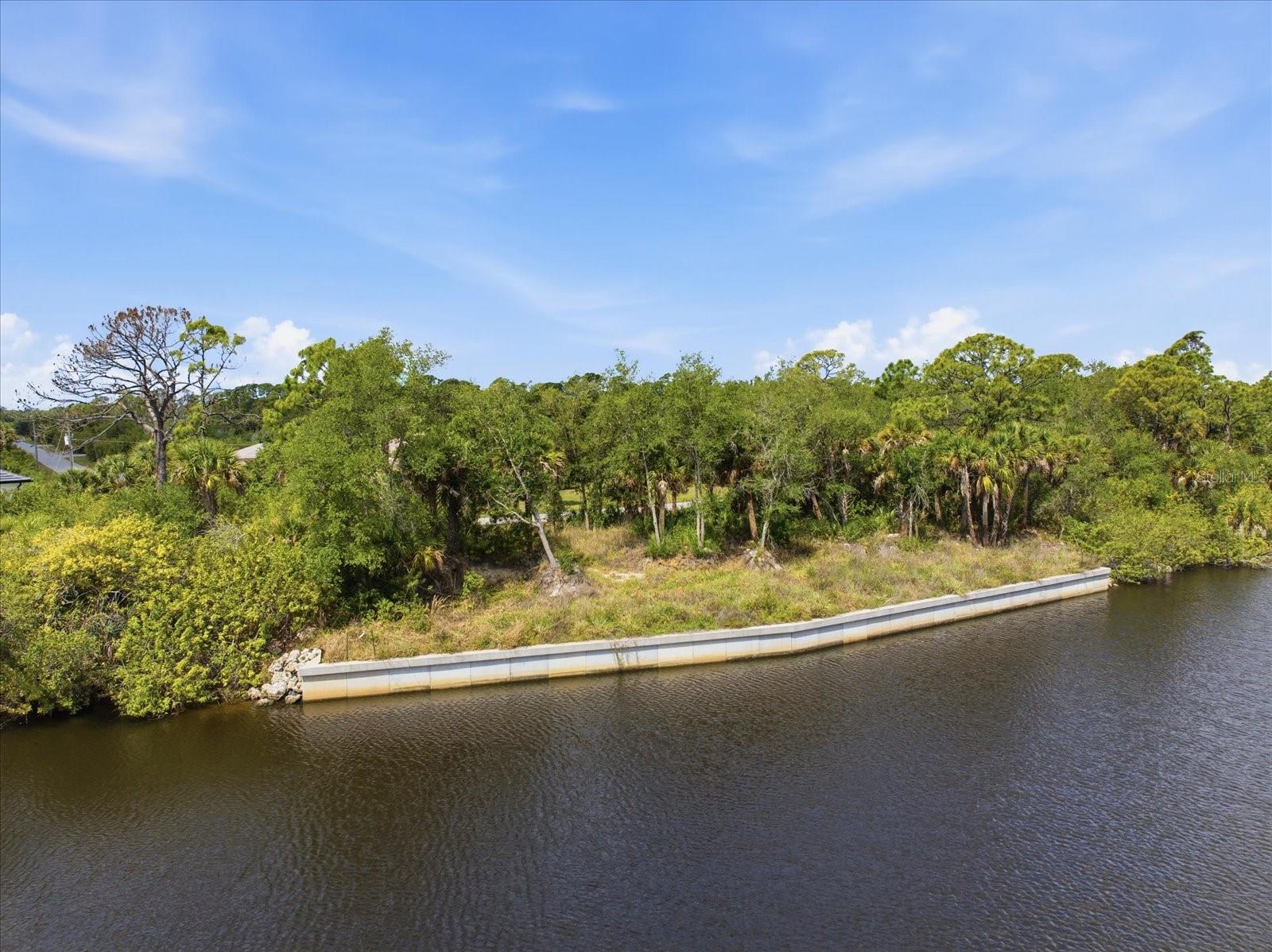 554 MCDILL DR, PORT CHARLOTTE, FL — photo 3