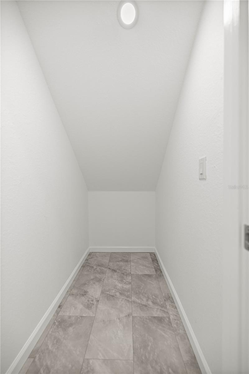 305 SE 5TH TER, WILLISTON, FL — photo 11