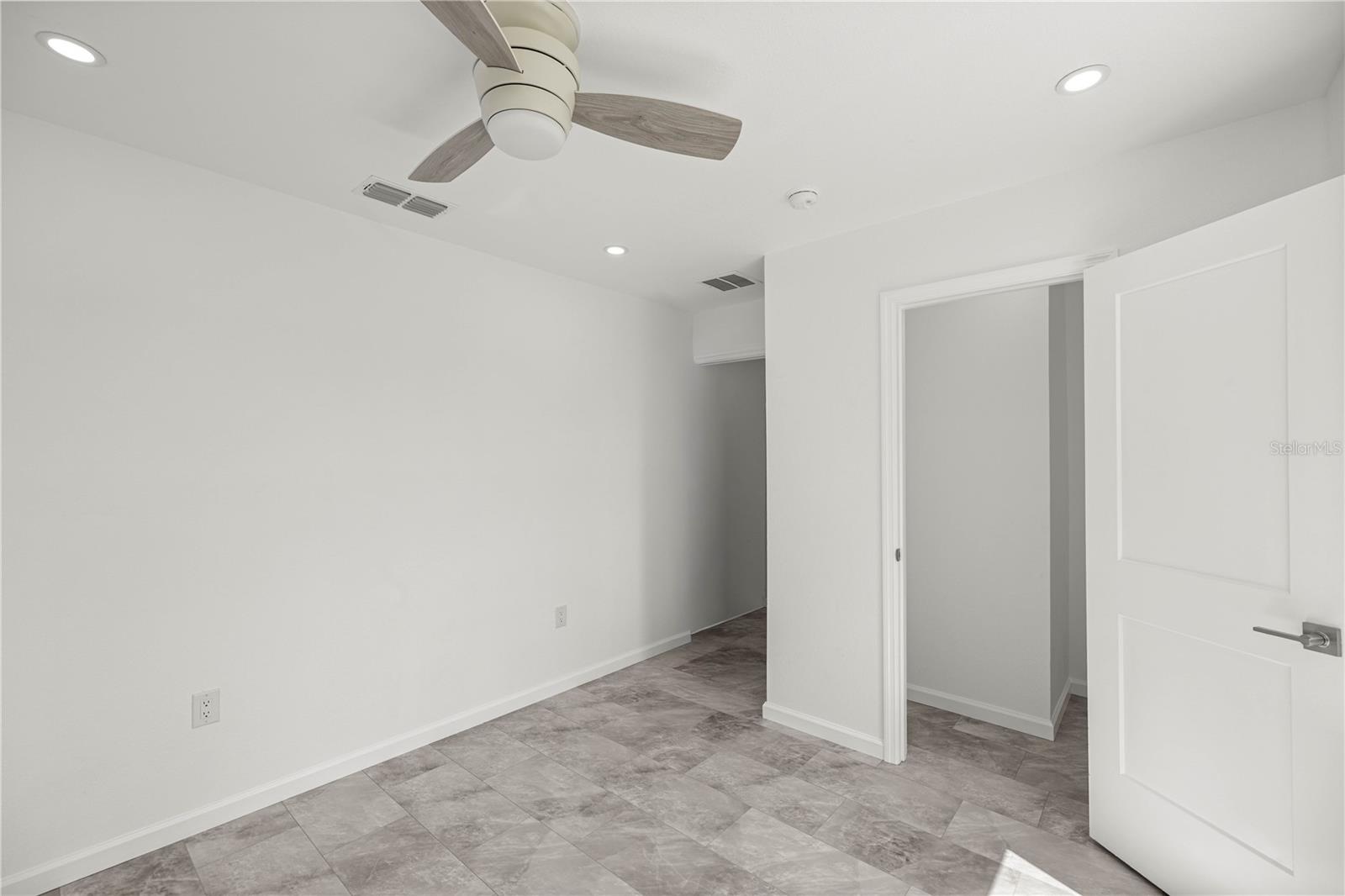 305 SE 5TH TER, WILLISTON, FL — photo 13