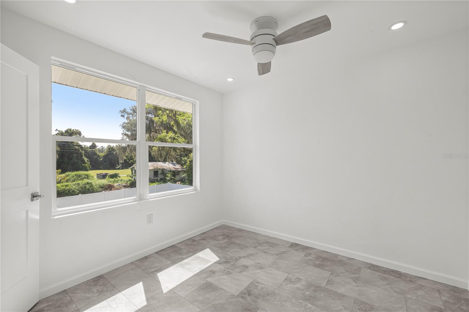 305 SE 5TH TER, WILLISTON, FL — photo 14