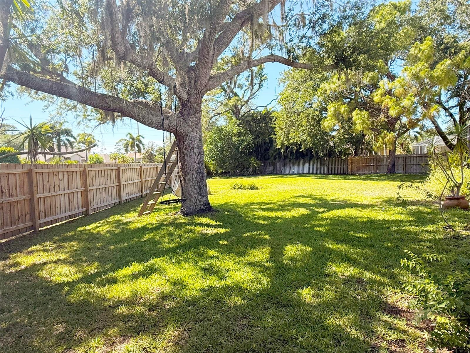 619 OAK RIVER CT, OSPREY, FL — photo 4
