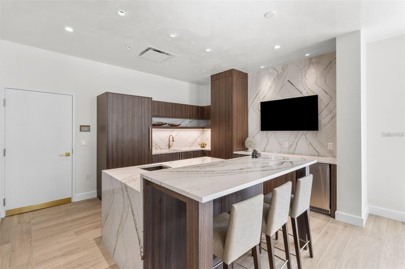 126 4TH AVE NE #601, ST PETERSBURG, FL — photo 54