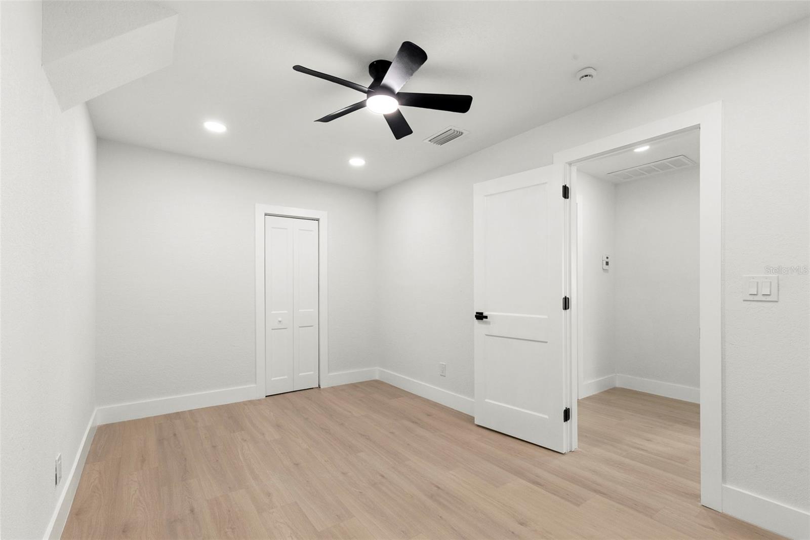 5501 N ALBANY AVE, TAMPA, FL — photo 21