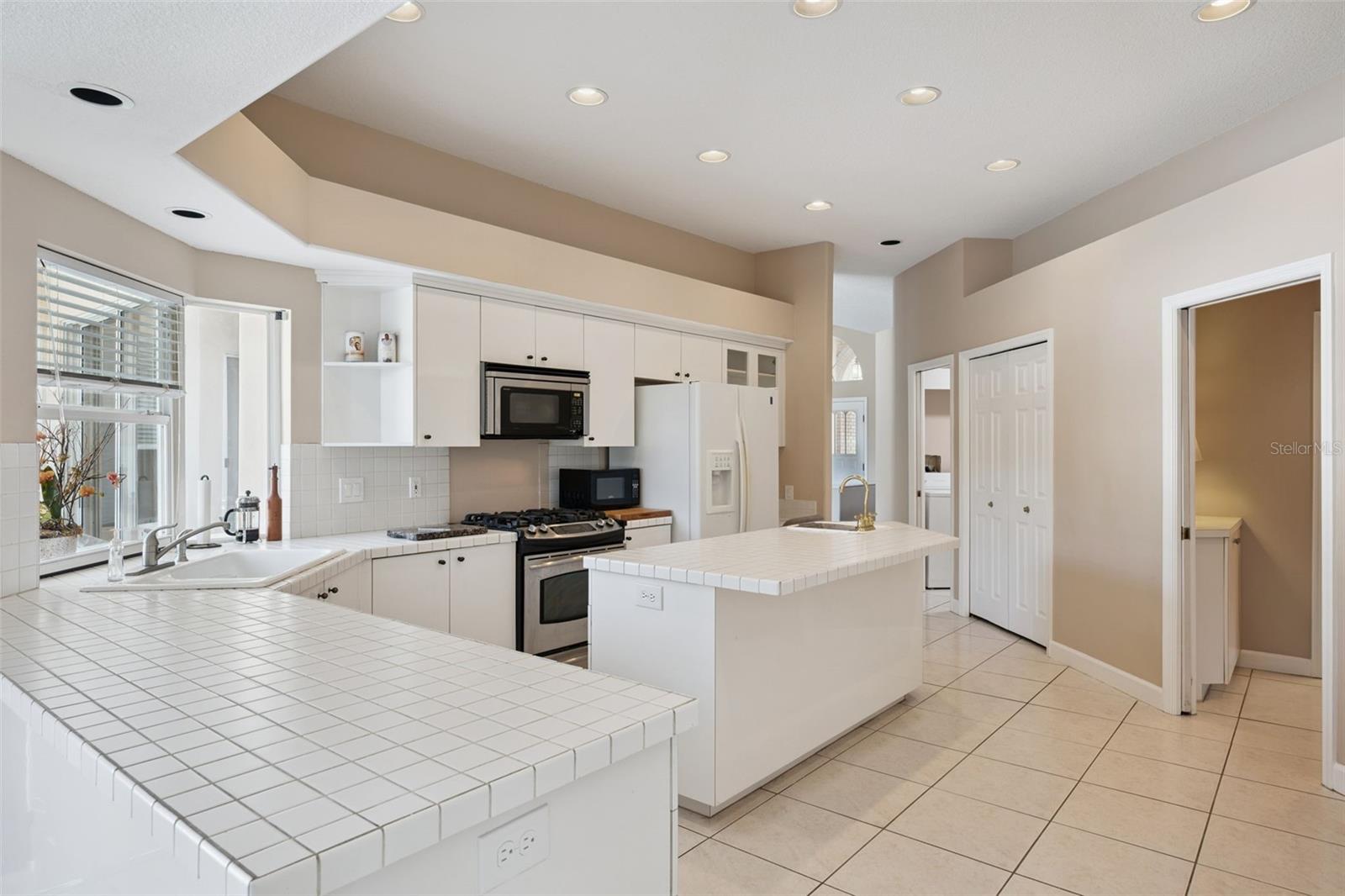3833 SANIBEL CV, OVIEDO, FL — photo 9