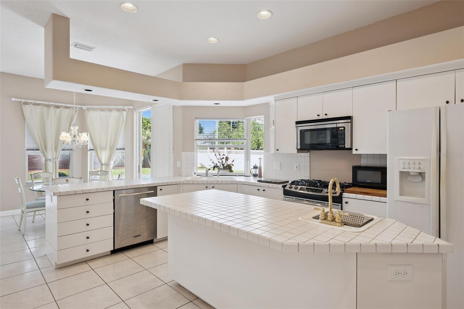 3833 SANIBEL CV, OVIEDO, FL — photo 10