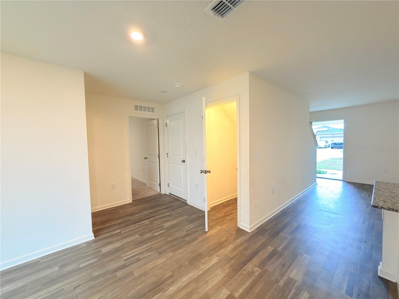 733 JAMES CT, KISSIMMEE, FL — photo 16