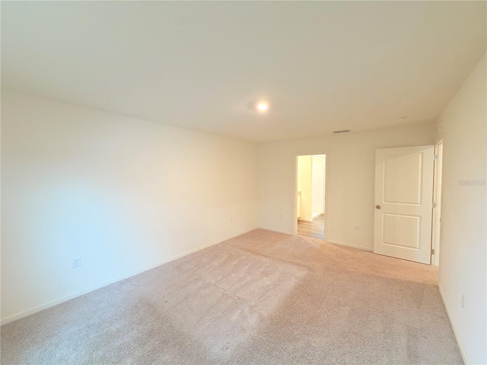 733 JAMES CT, KISSIMMEE, FL — photo 28