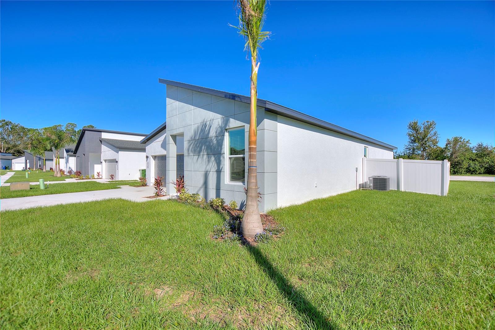 330 ROYAL PALM WAY, WINTER HAVEN, FL — photo 2