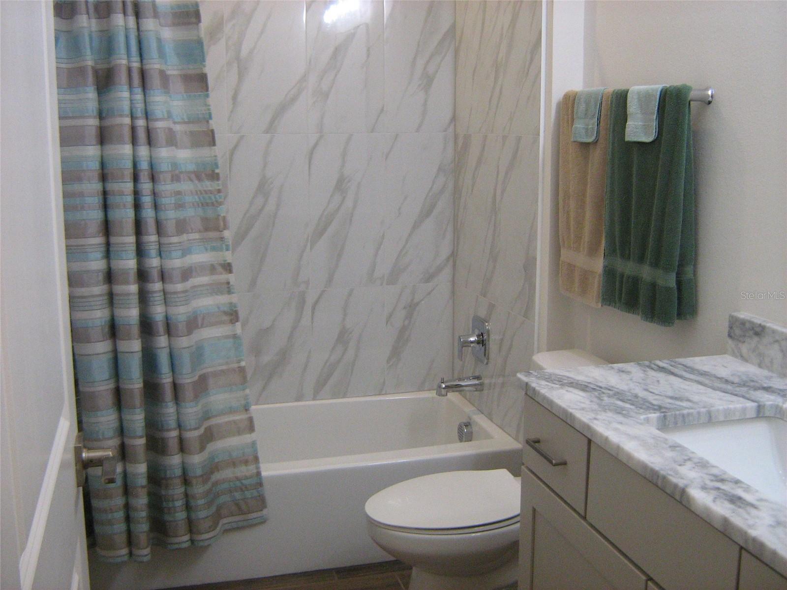 535 DOWLING CIR, LADY LAKE, FL — photo 31