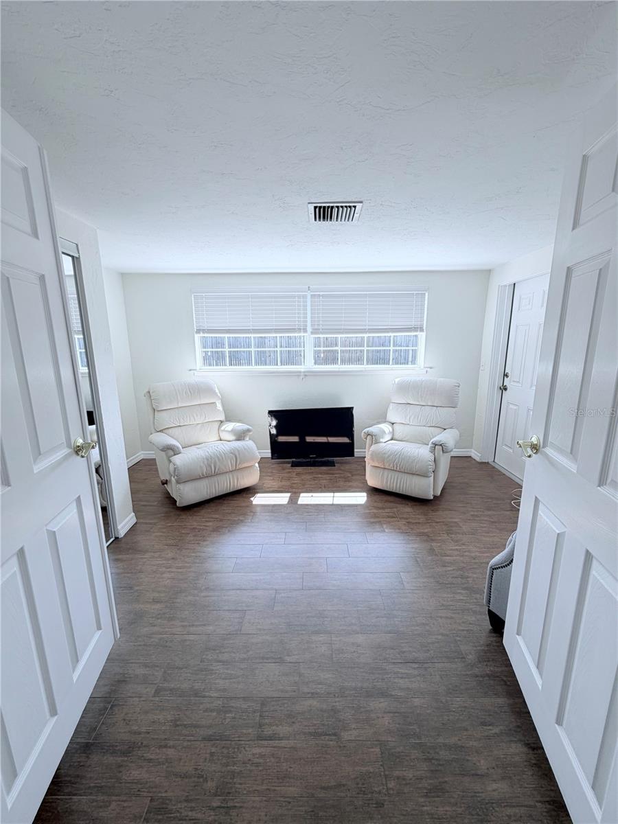 3219 CAMBRIDGE DR, SARASOTA, FL — photo 13