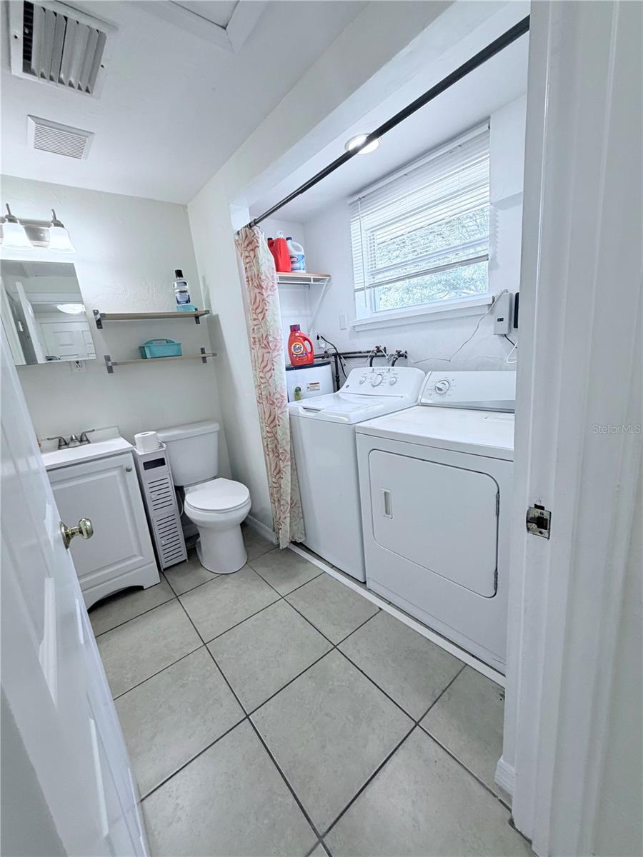 3219 CAMBRIDGE DR, SARASOTA, FL — photo 18
