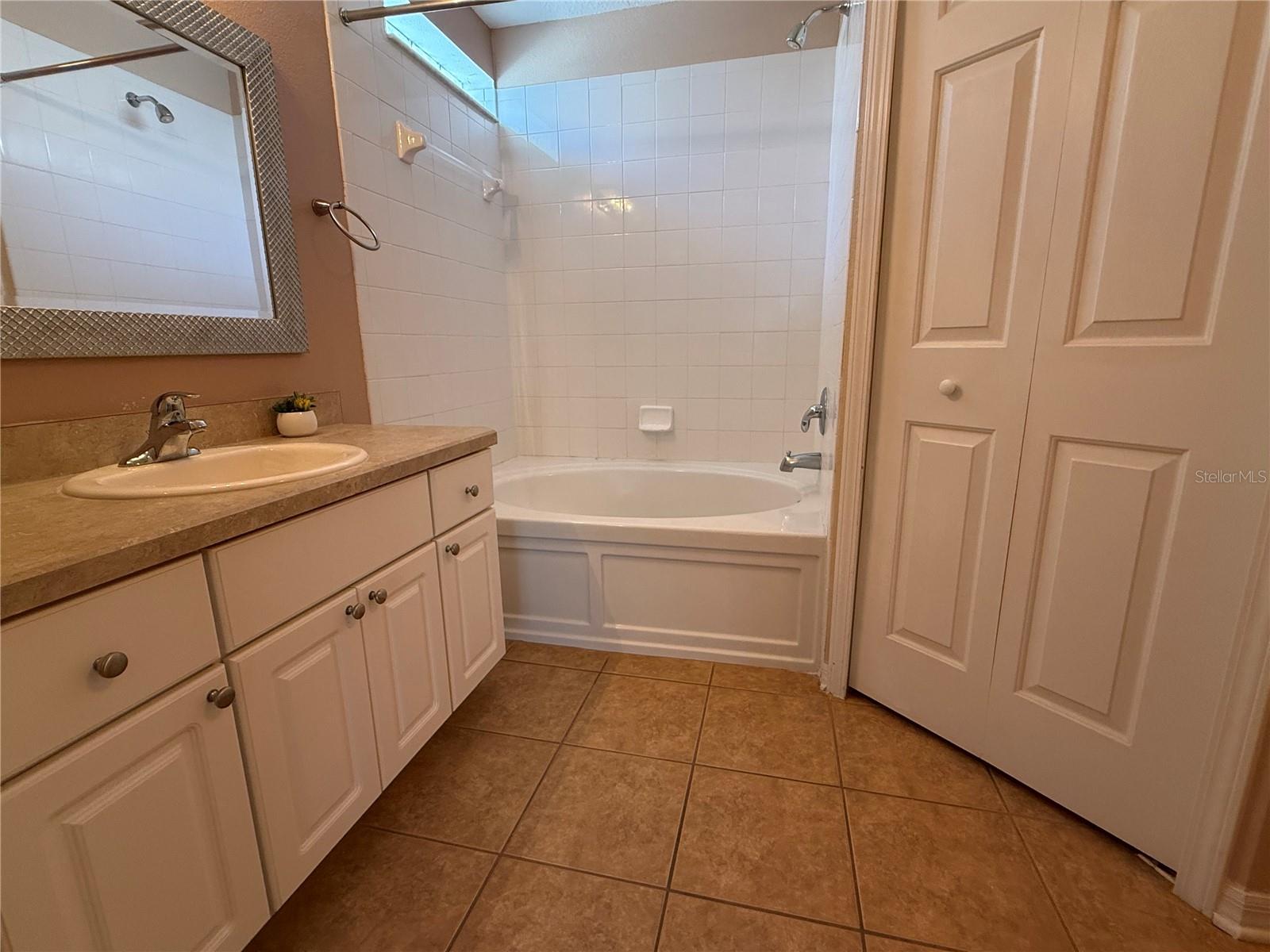 5901 WRENWATER DR, LITHIA, FL — photo 7