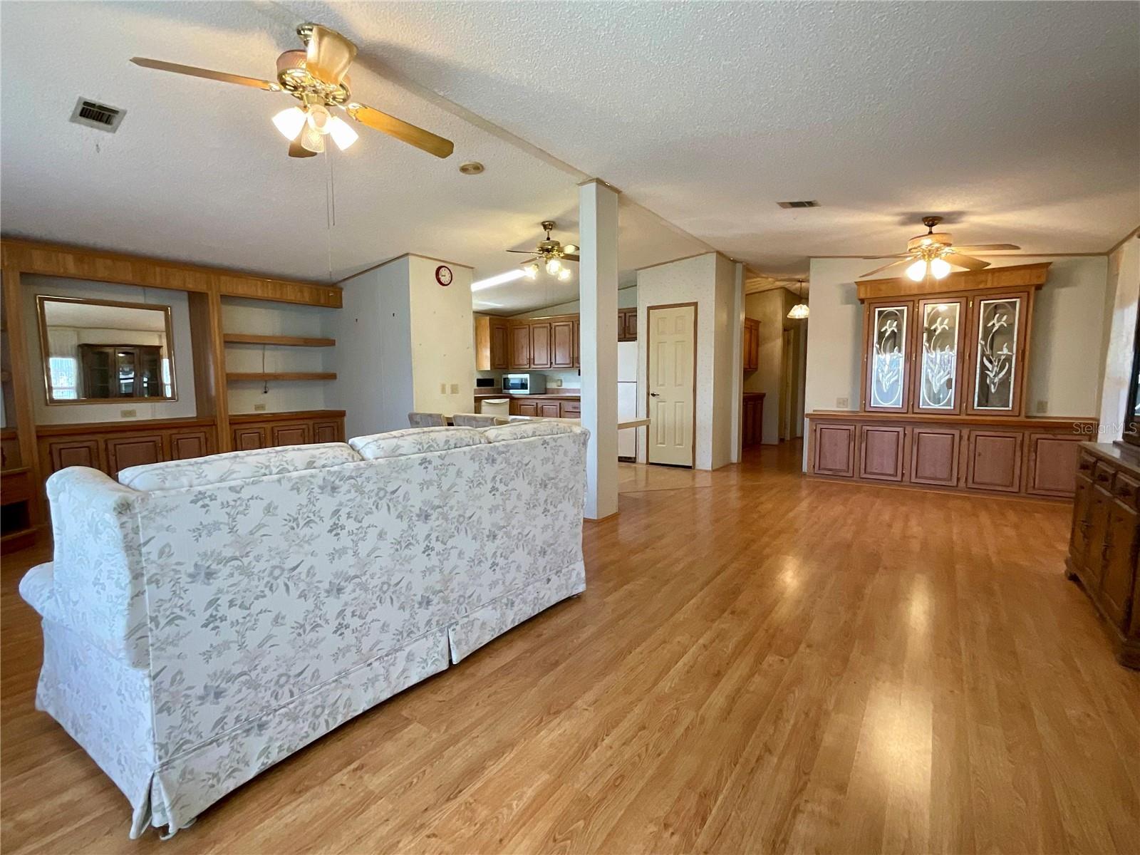 35935 TANDA CIR, ZEPHYRHILLS, FL — photo 11