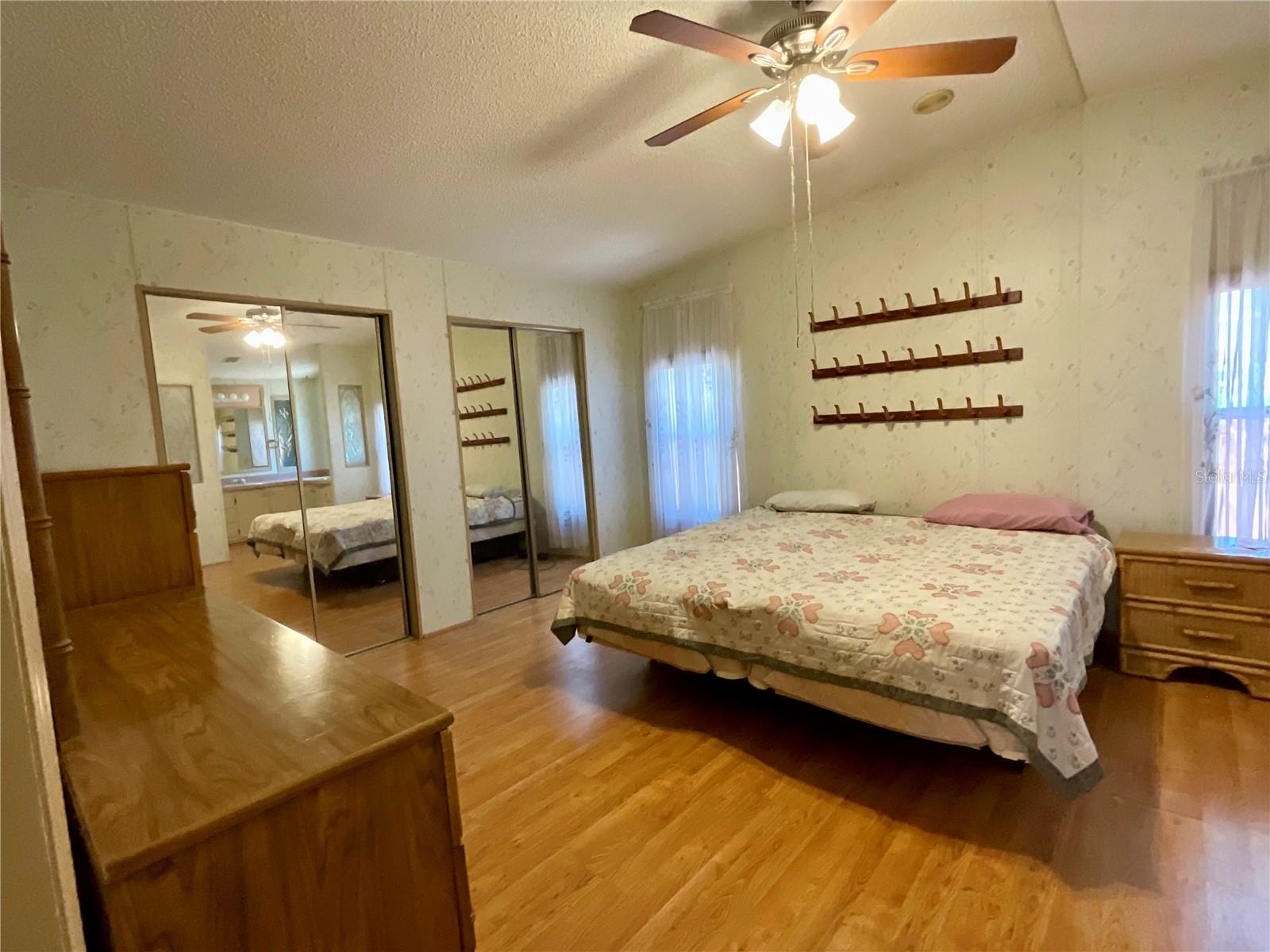 35935 TANDA CIR, ZEPHYRHILLS, FL — photo 16