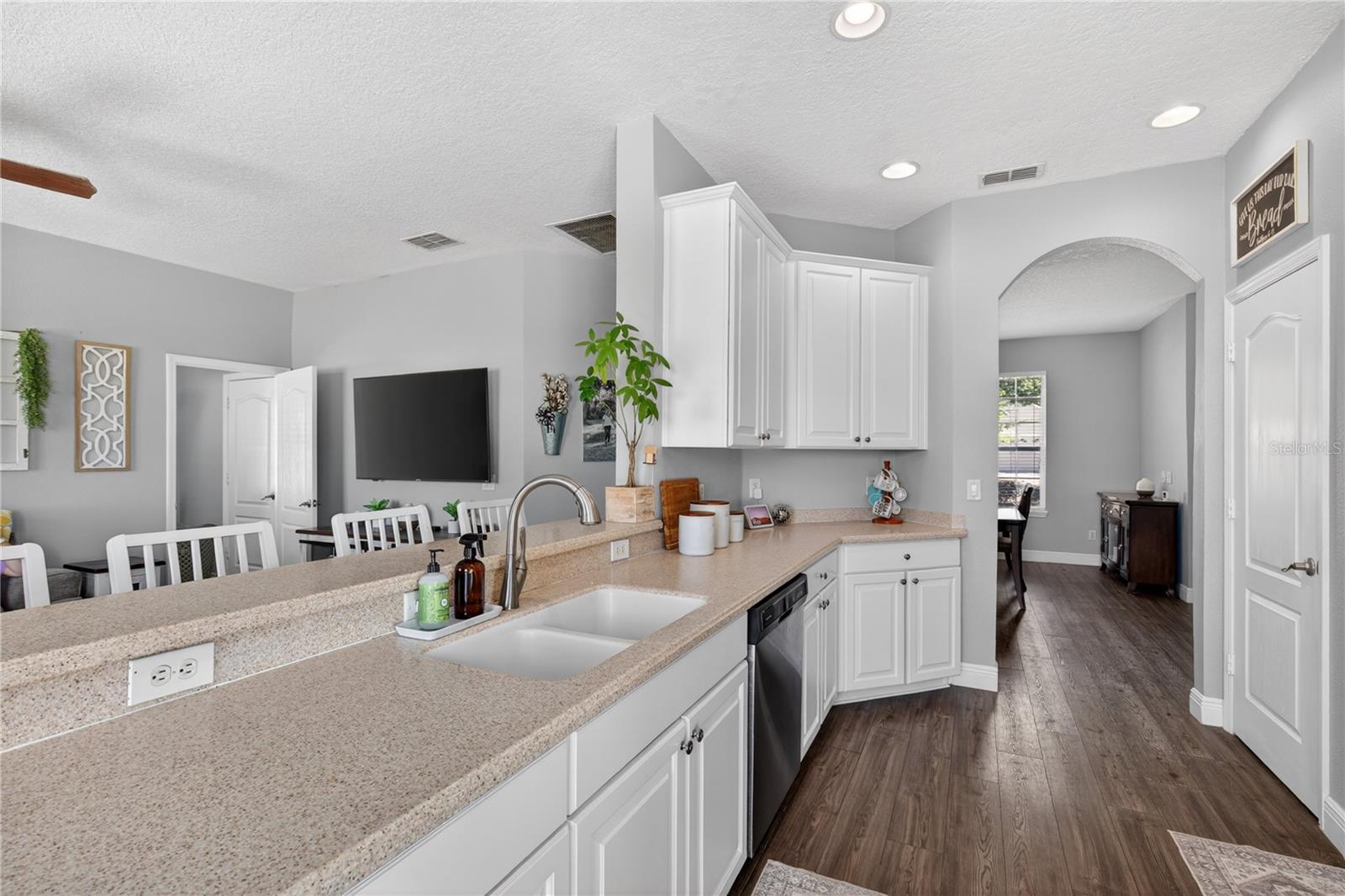 23626 VALDERAMA LN, SORRENTO, FL — photo 25