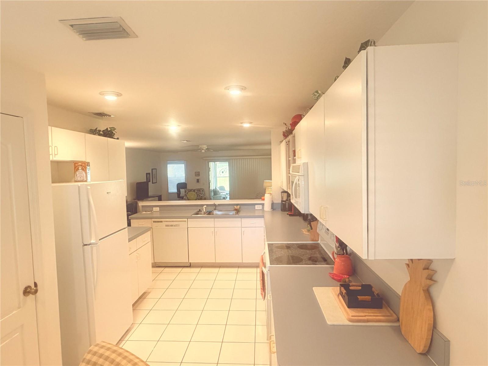 6157 W CANNONDALE DR, CRYSTAL RIVER, FL — photo 13