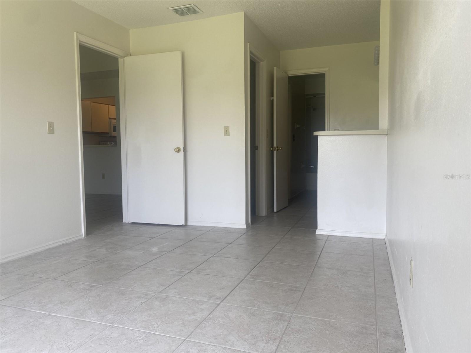 42 PINE ISLAND CIR, KISSIMMEE, FL — photo 11