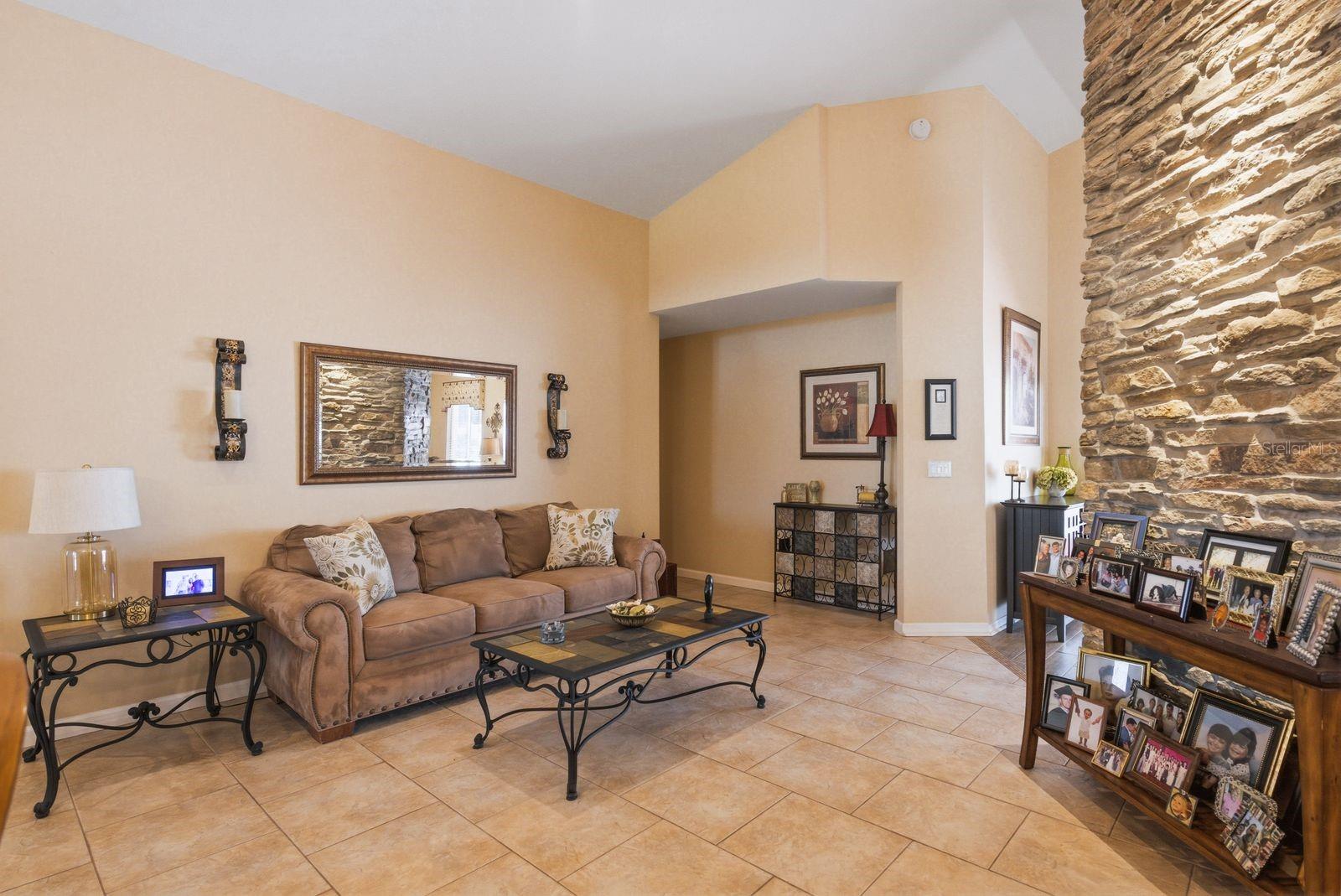3228 BENTLEY DR, PALM HARBOR, FL — photo 3