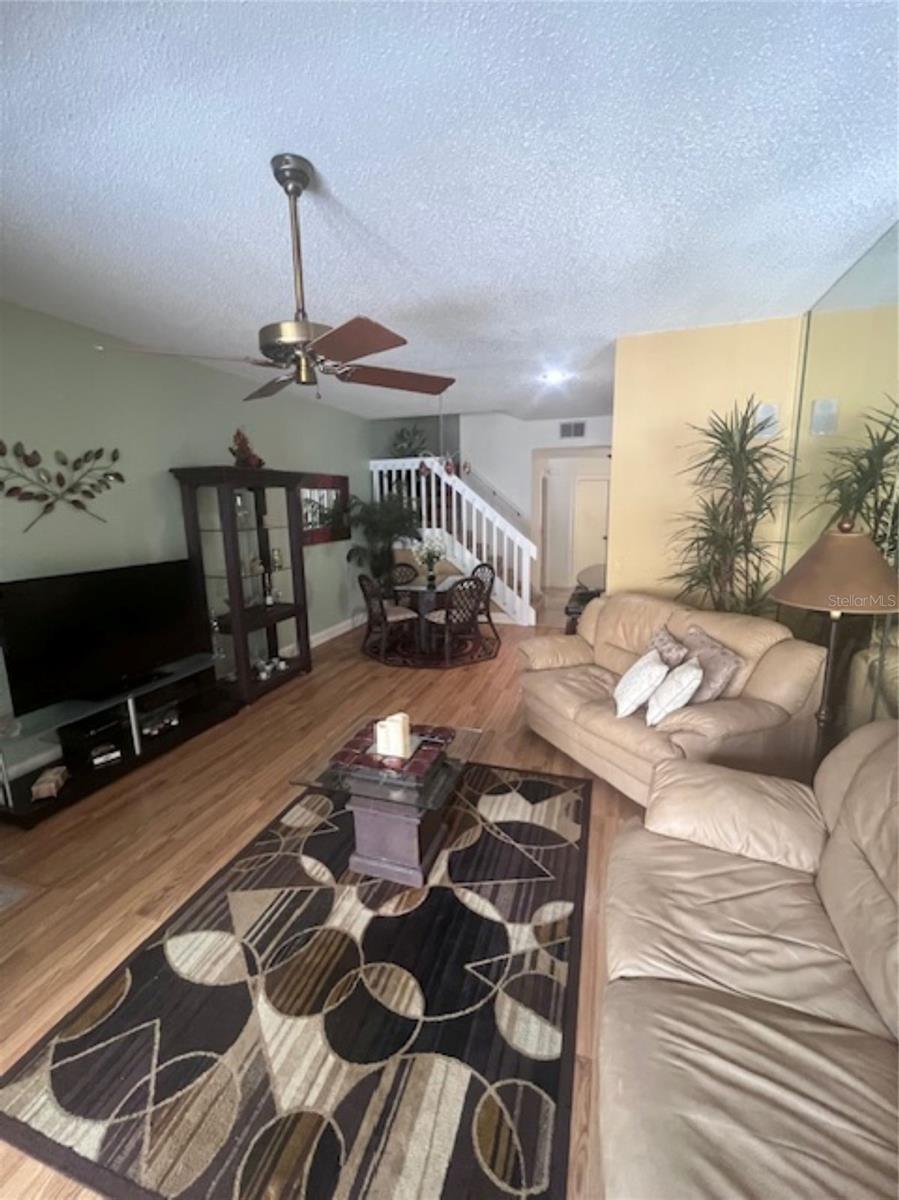 3047 OVERLOOK PL, CLEARWATER, FL — photo 15