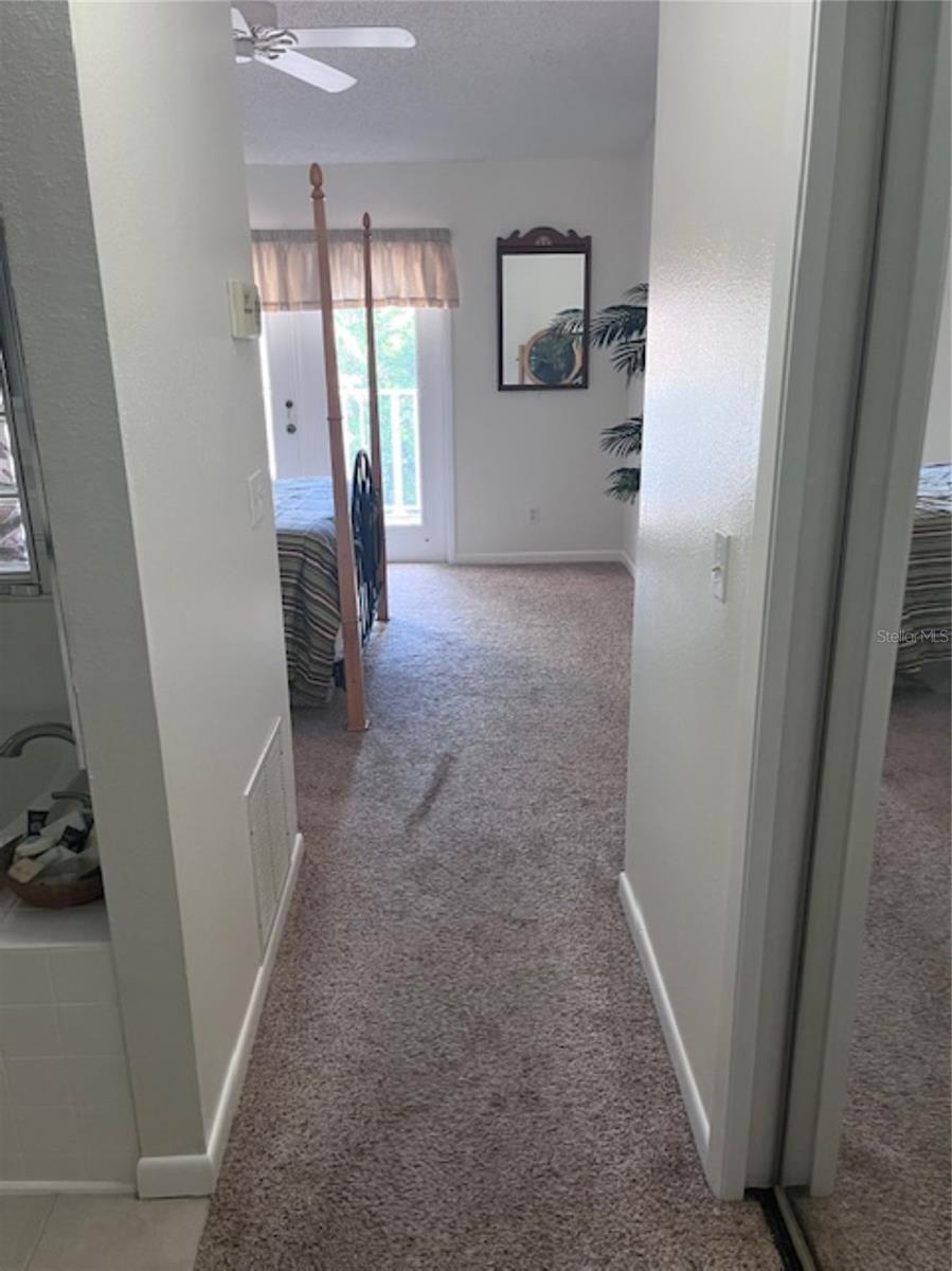 3047 OVERLOOK PL, CLEARWATER, FL — photo 24