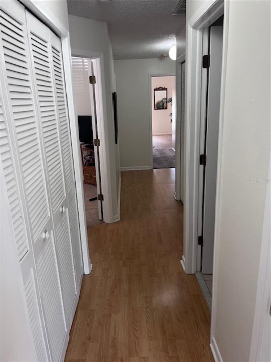 3047 OVERLOOK PL, CLEARWATER, FL — photo 35