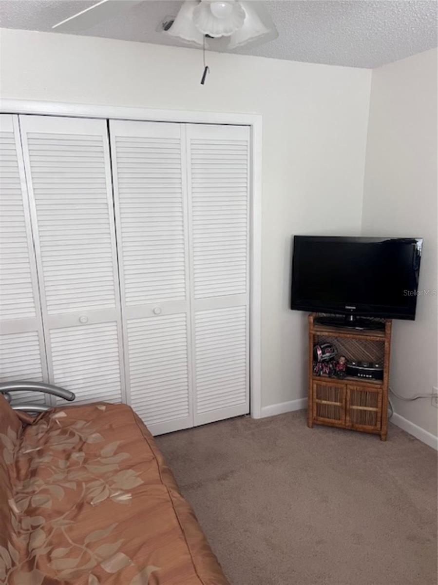 3047 OVERLOOK PL, CLEARWATER, FL — photo 40