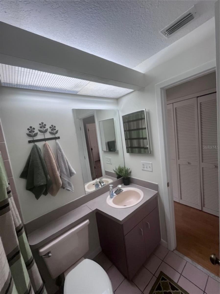 3047 OVERLOOK PL, CLEARWATER, FL — photo 43