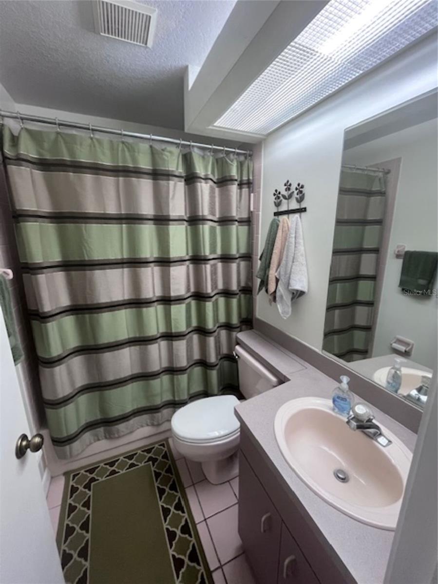 3047 OVERLOOK PL, CLEARWATER, FL — photo 44