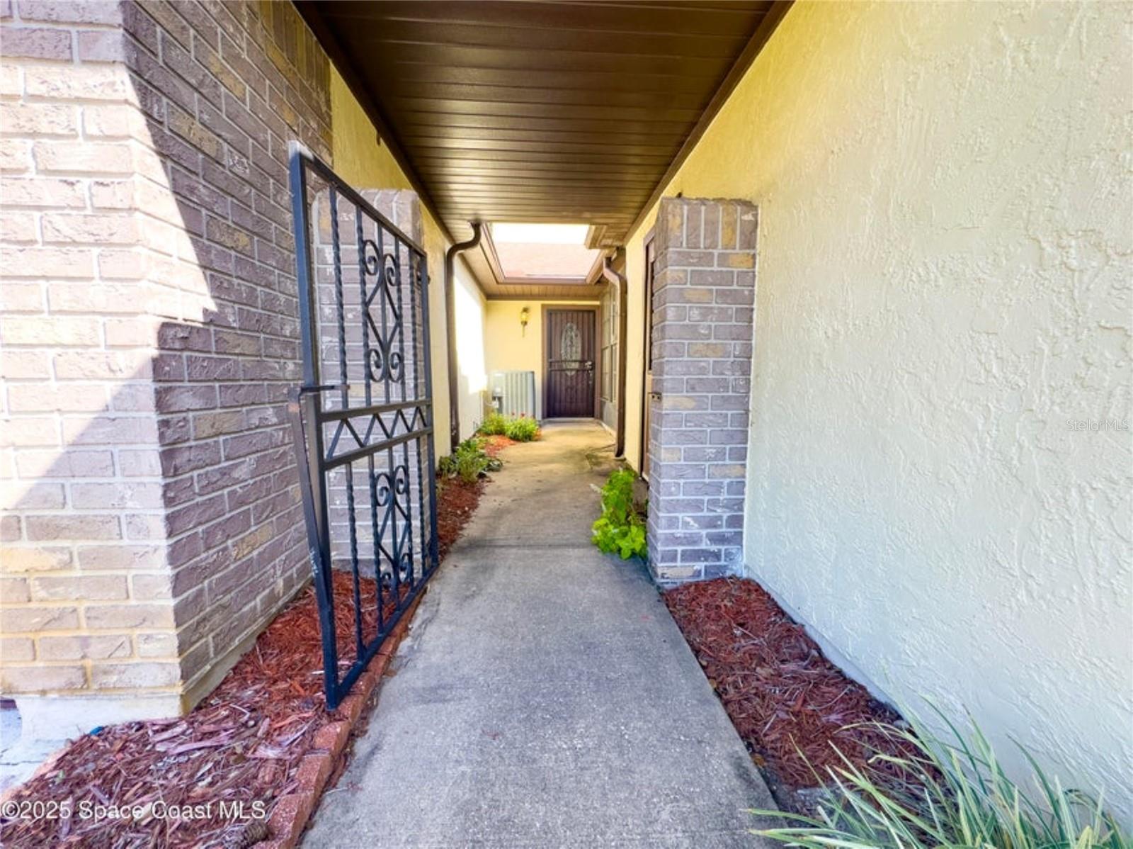 2193 KINGS CROSS ST, TITUSVILLE, FL — photo 2