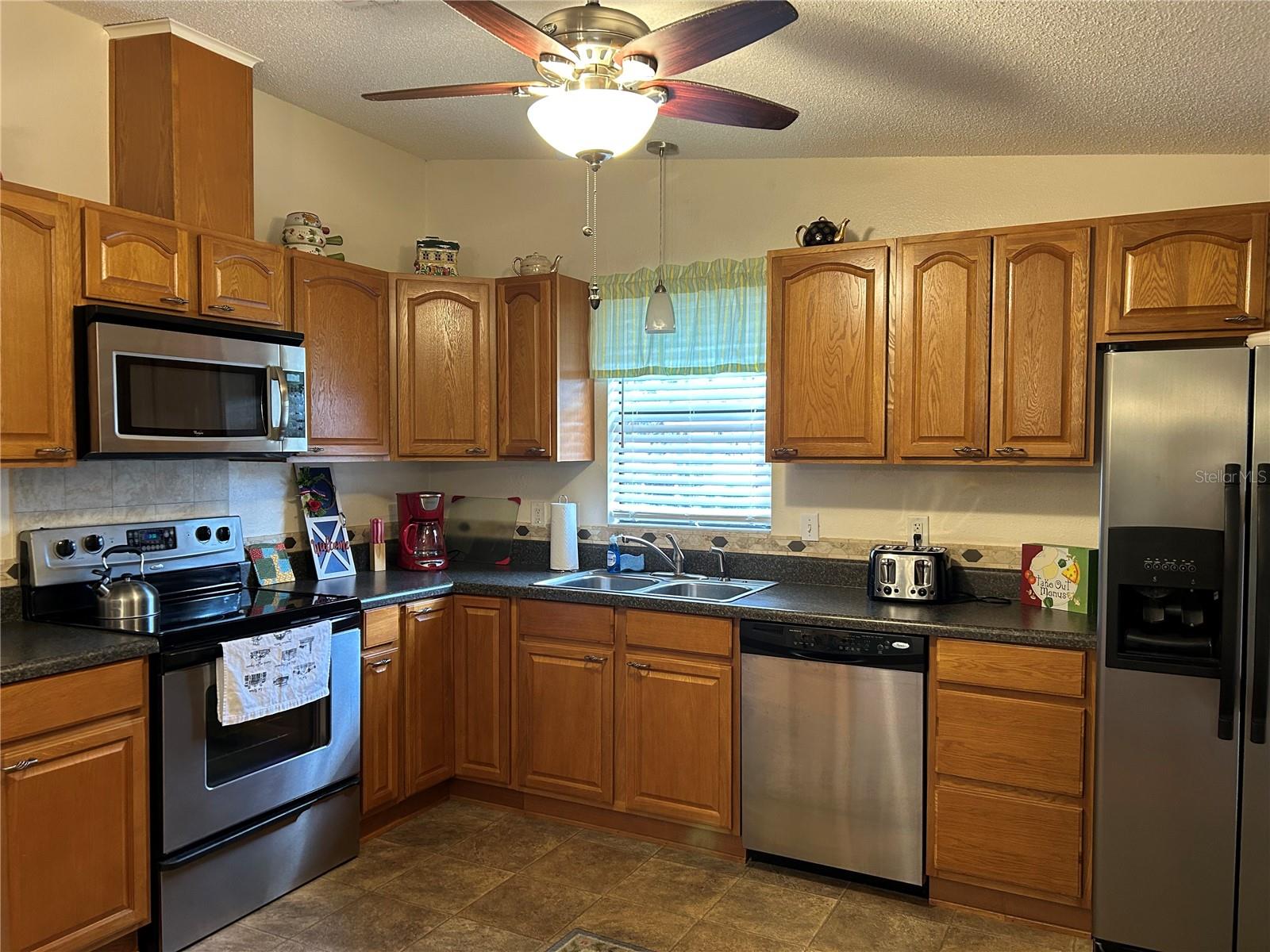1709 E SCHWARTZ BLVD, LADY LAKE, FL — photo 3