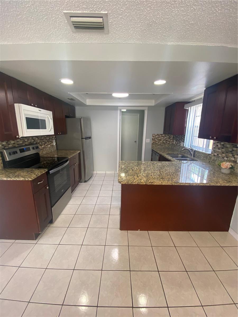 12703 ALIDA PL, TAMPA, FL — photo 3