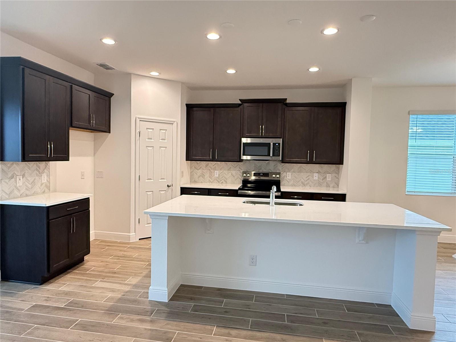 7950 SYRACUSE DR, CLERMONT, FL — photo 5