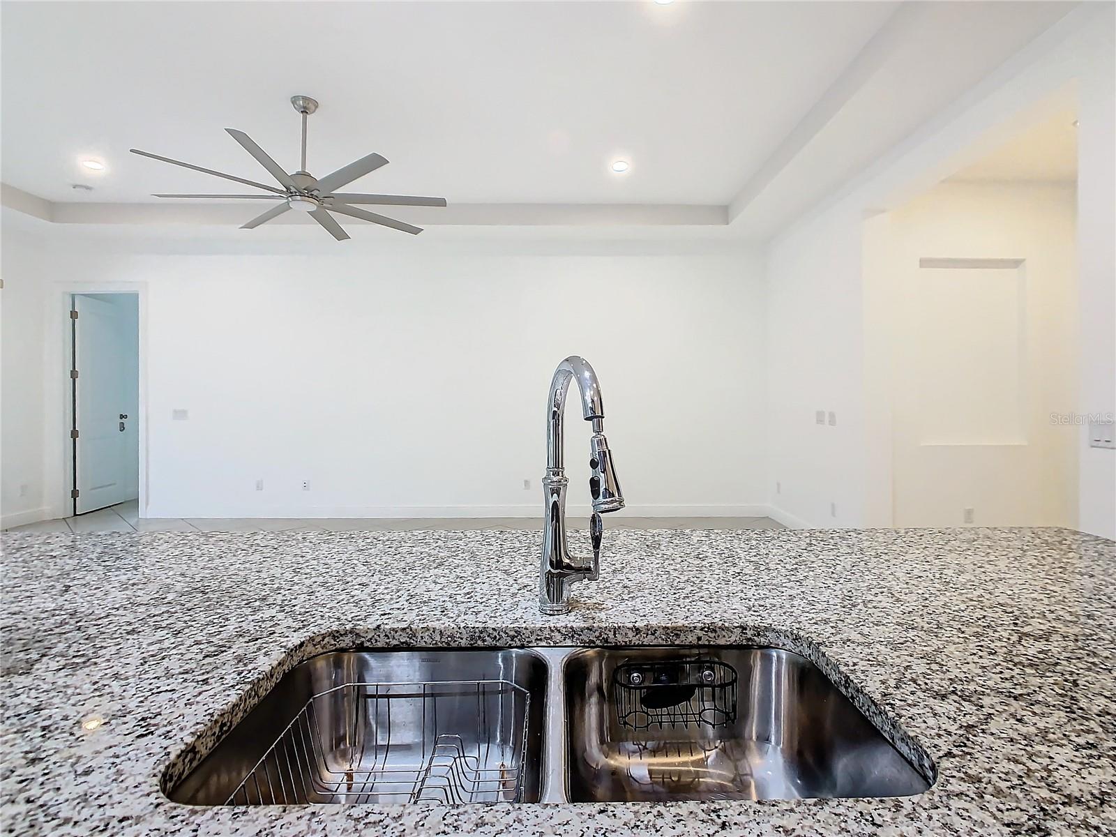 8325 TOPSAIL PL, WINTER GARDEN, FL — photo 16