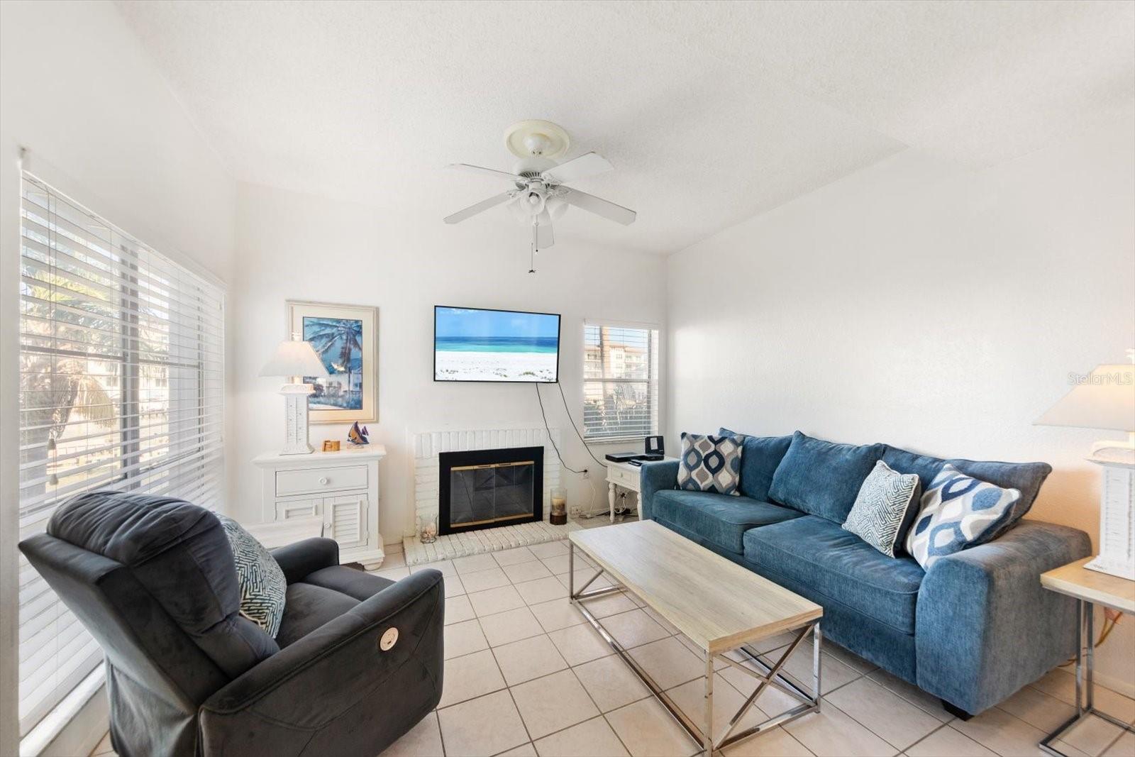 179 MEDALLION BLVD #H, MADEIRA BEACH, FL — photo 4