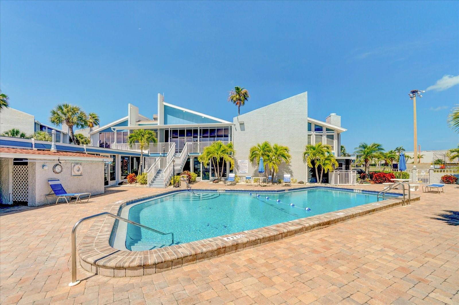 179 MEDALLION BLVD #H, MADEIRA BEACH, FL — photo 17