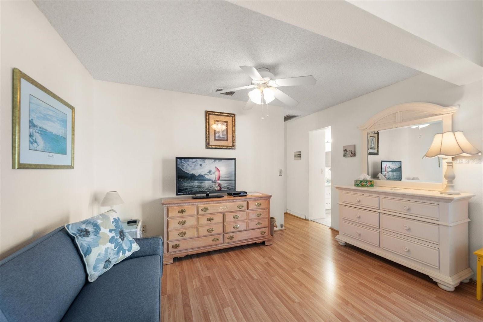 179 MEDALLION BLVD #H, MADEIRA BEACH, FL — photo 21