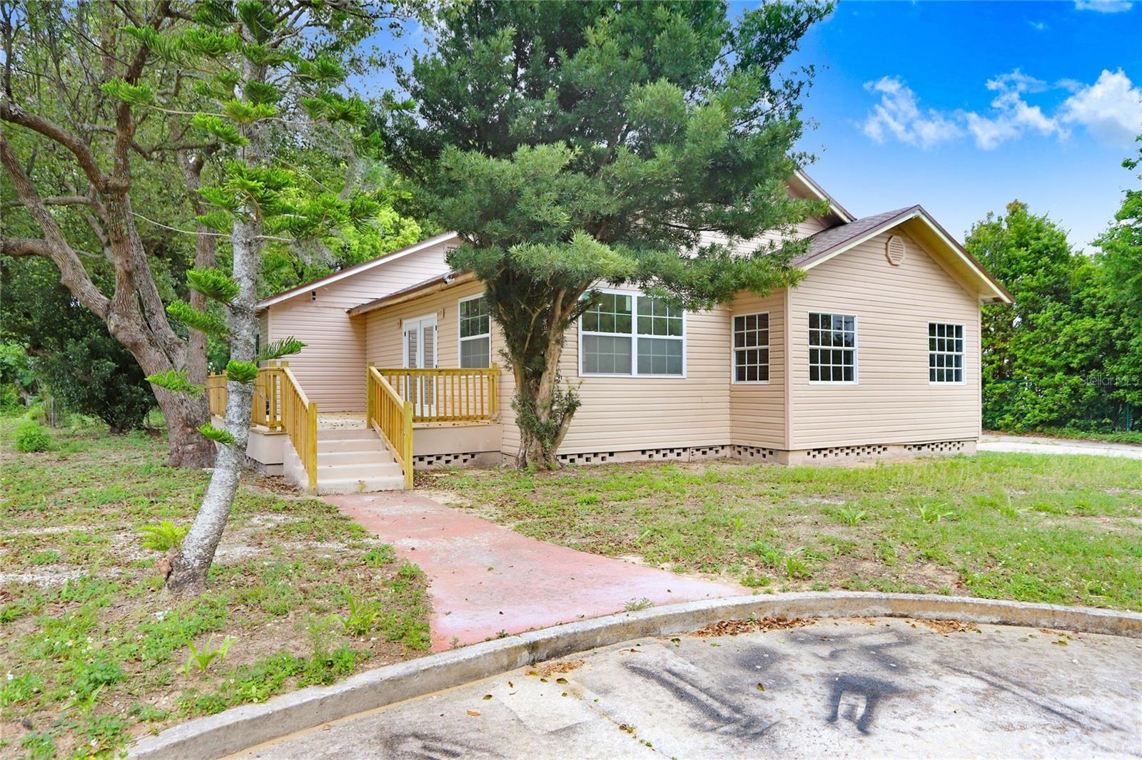 310 S DELANEY AVE, AVON PARK, FL — photo 5