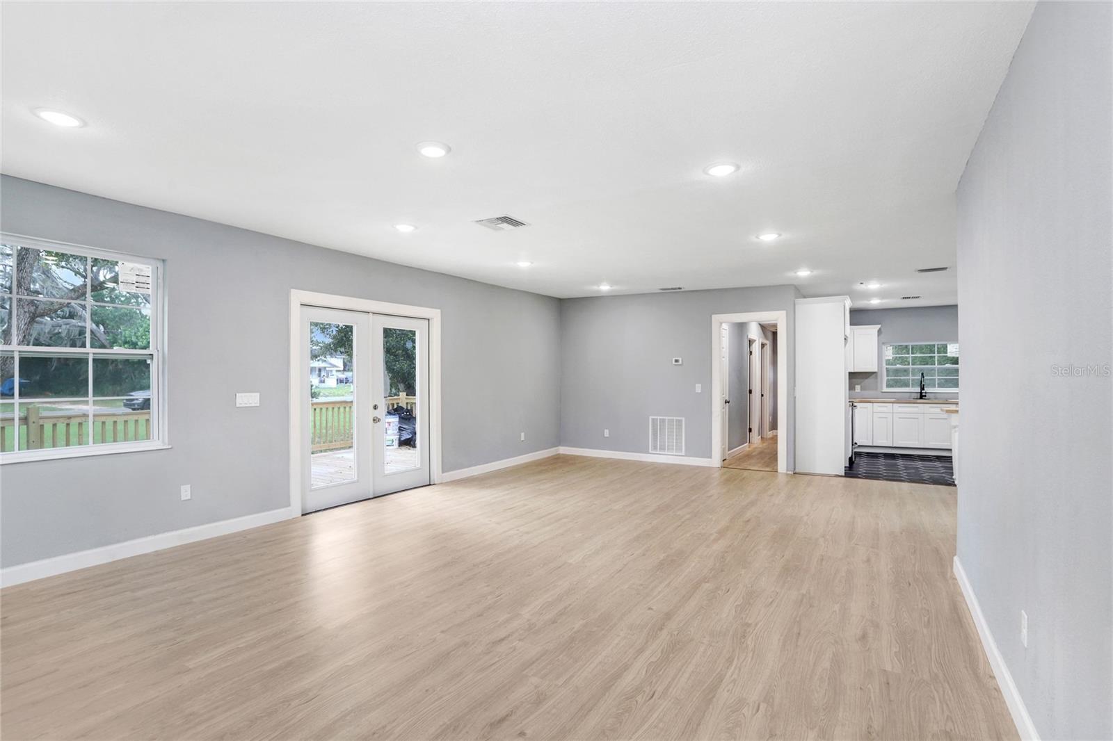 310 S DELANEY AVE, AVON PARK, FL — photo 15