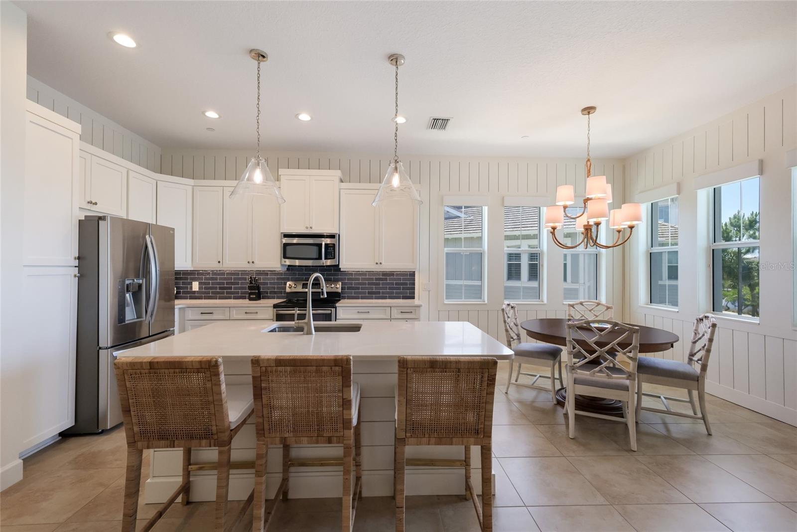 258 SAPPHIRE LAKE DR #202, BRADENTON, FL — photo 12