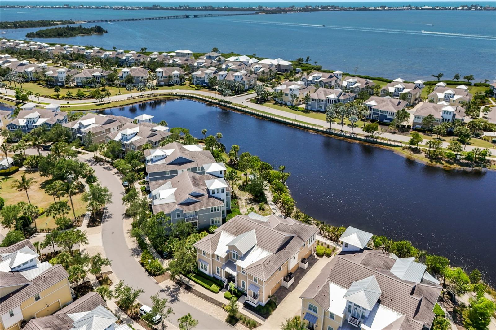 258 SAPPHIRE LAKE DR #202, BRADENTON, FL — photo 34