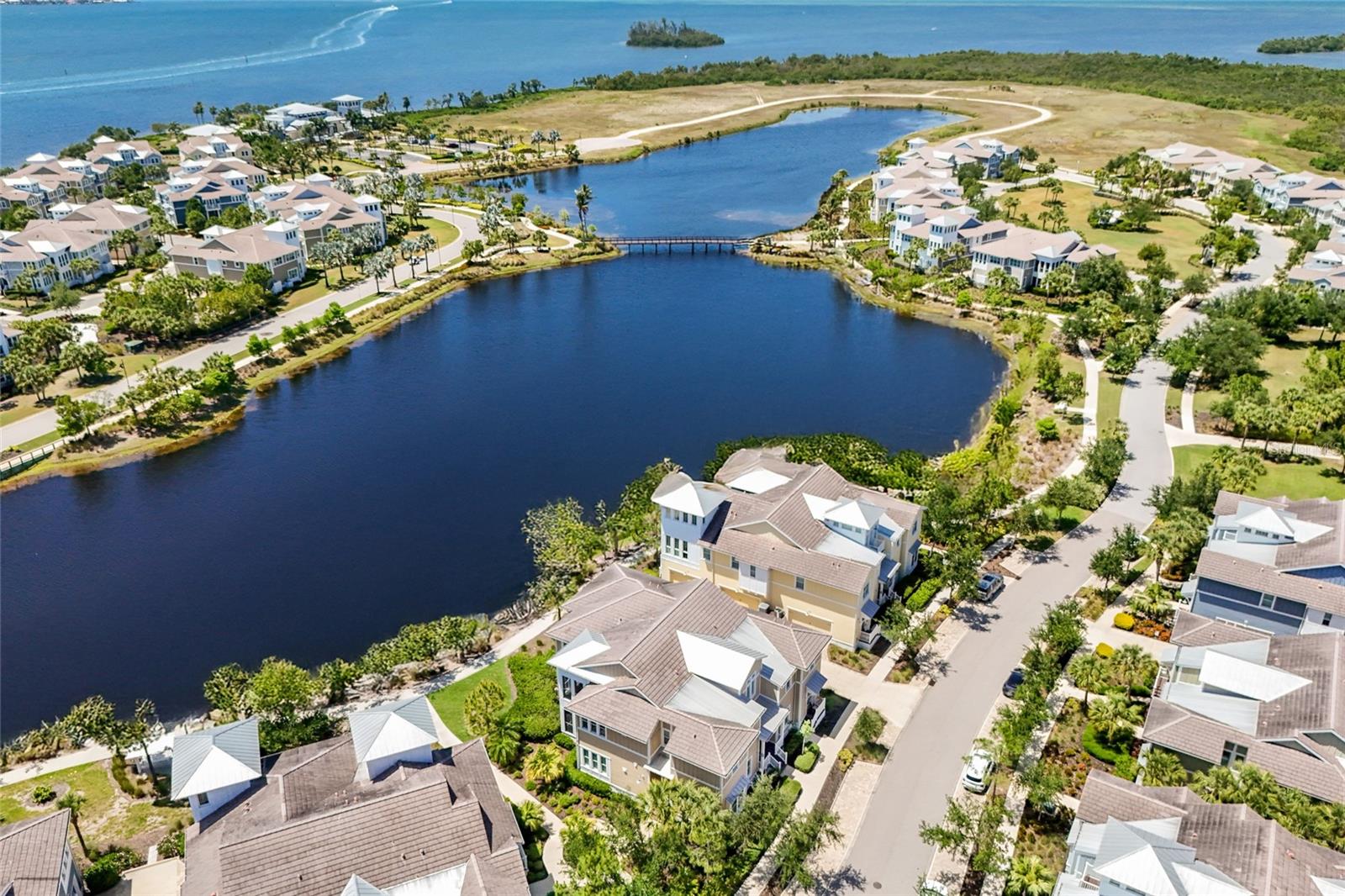 258 SAPPHIRE LAKE DR #202, BRADENTON, FL — photo 36