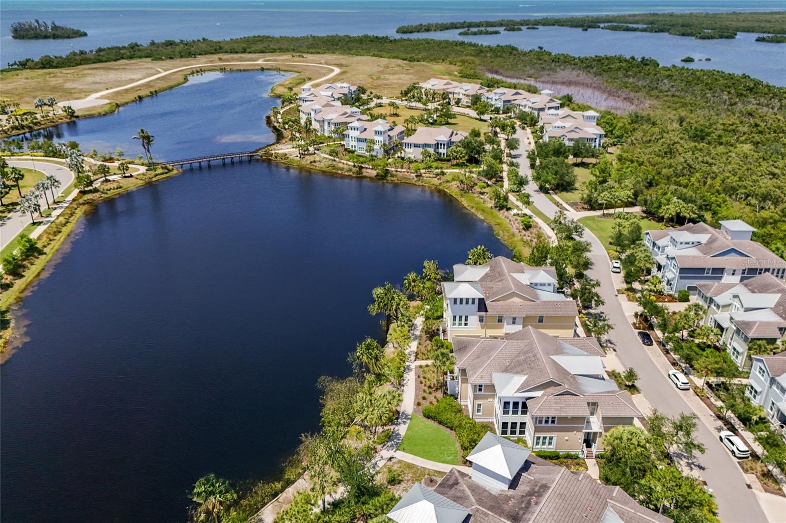 258 SAPPHIRE LAKE DR #202, BRADENTON, FL — photo 37